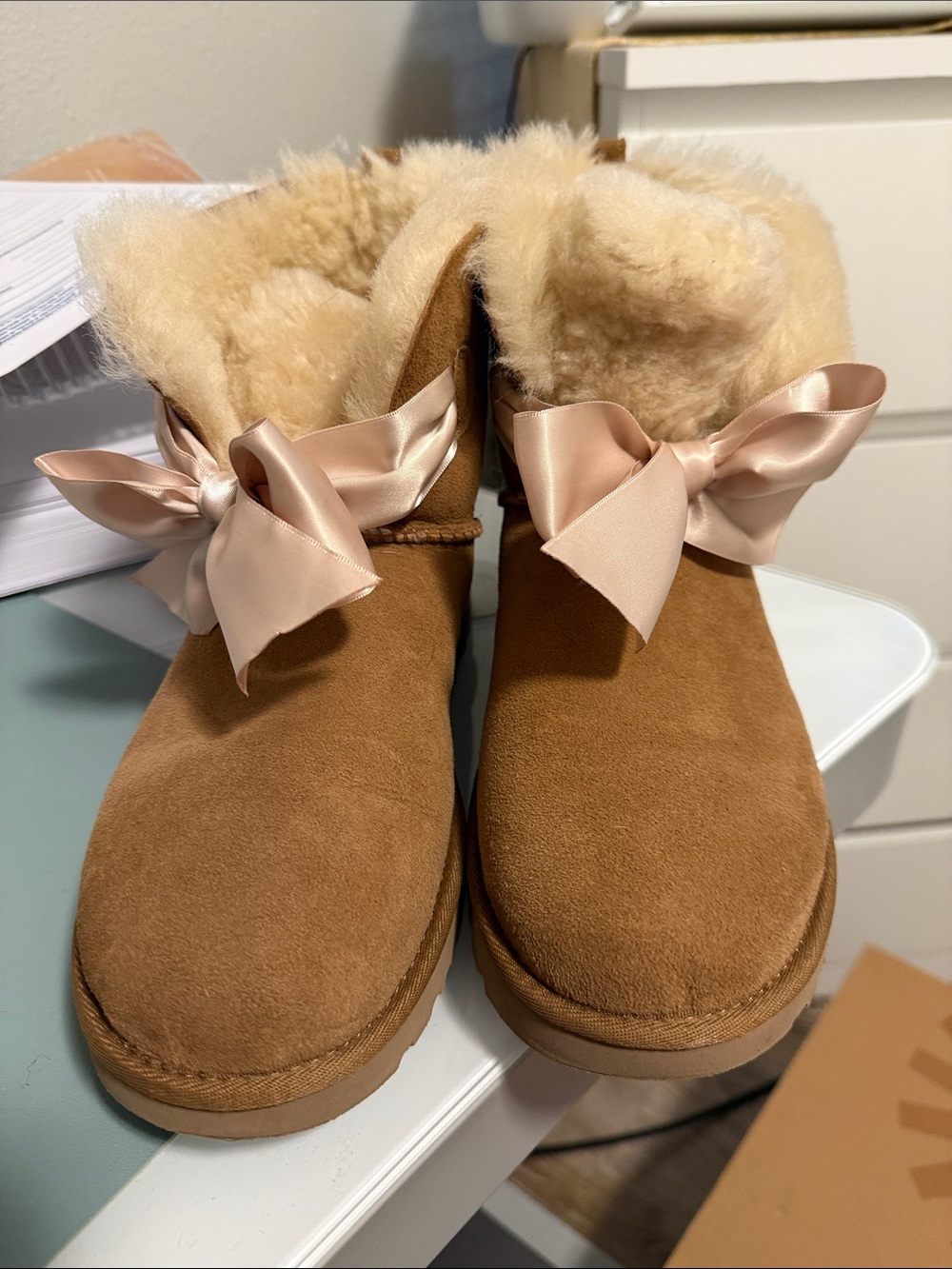 Ugg Plush Lined Bow Accent Women’s Ankle Boots - Chestnut
